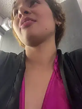 Snapshot of Shay__lee chatting on February 9, 8:02 pm Shay lee online show from February 9, 8:02 pm