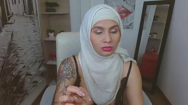 Snapshot of Shay__lee chatting on March 10, 11:27 pm Shay lee online show from March 10, 11:27 pm