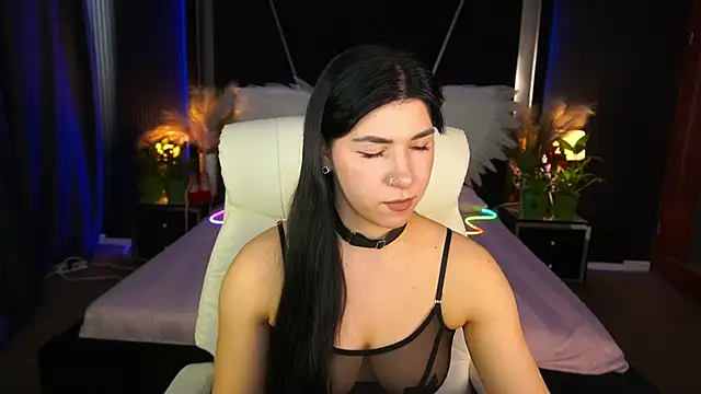 EmilyCandyy online show from May 9, 6:18 am