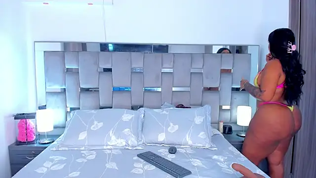 Cammiila online show from December 18, 7:42 pm