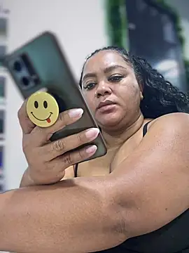 yanza2002 online show from December 5, 10:34 pm