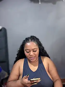 yanza2002 online show from December 15, 11:42 pm