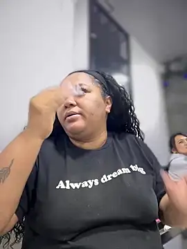 yanza2002 online show from January 9, 10:52 pm