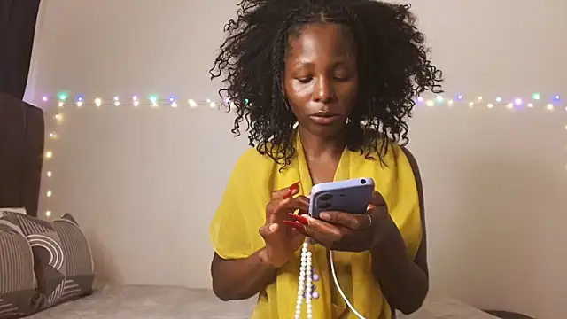 SoftRosee online show from February 28, 4:30 pm