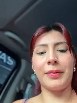 Snapshot of LINDA_PATTY94 chatting on December 6, 9:02 pm LINDA PATTY94 online show from December 6, 9:02 pm