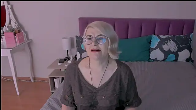 sabrinamacmarren online show from January 26, 3:47 pm