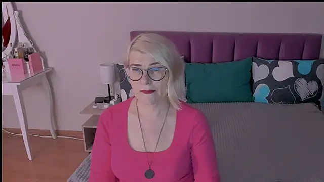 sabrinamacmarren online show from January 29, 6:18 pm