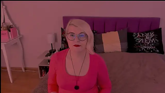 sabrinamacmarren online show from February 4, 12:33 pm