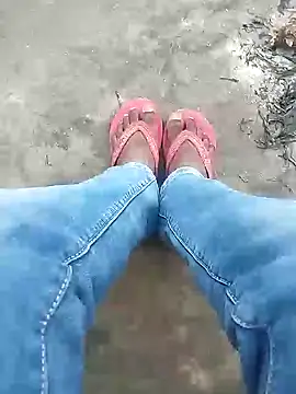 Snapshot of bigh96dik chatting on January 25, 11:44 am bigh96dik online show from January 25, 11:44 am