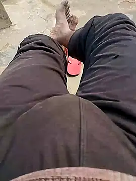 Snapshot of bigh96dik chatting on January 26, 8:03 am bigh96dik online show from January 26, 8:03 am