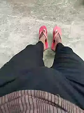 Snapshot of bigh96dik chatting on February 16, 10:43 am bigh96dik online show from February 16, 10:43 am