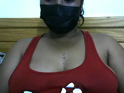 Snapshot of Artinah22 chatting on January 27, 7:03 pm Artinah22 online show from January 27, 7:03 pm