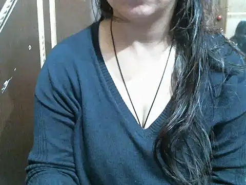 Snapshot of UrsMansi chatting on December 5, 3:48 am UrsMansi online show from December 5, 3:48 am