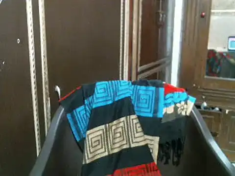 Snapshot of UrsMansi chatting on December 6, 3:41 am UrsMansi online show from December 6, 3:41 am