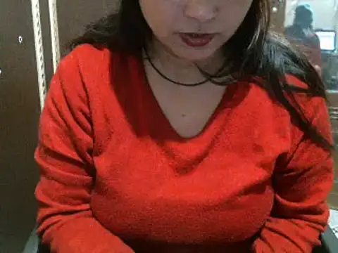 Snapshot of UrsMansi chatting on December 17, 6:35 am UrsMansi online show from December 17, 6:35 am