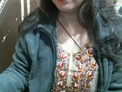 Snapshot of UrsMansi chatting on December 25, 1:10 am UrsMansi online show from December 25, 1:10 am