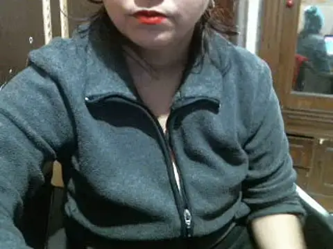 Snapshot of UrsMansi chatting on January 5, 4:14 am UrsMansi online show from January 5, 4:14 am