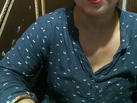 Snapshot of UrsMansi chatting on September 18, 8:05 am UrsMansi online show from September 18, 8:05 am