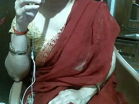 Snapshot of UrsMansi chatting on November 4, 7:07 am UrsMansi online show from November 4, 7:07 am