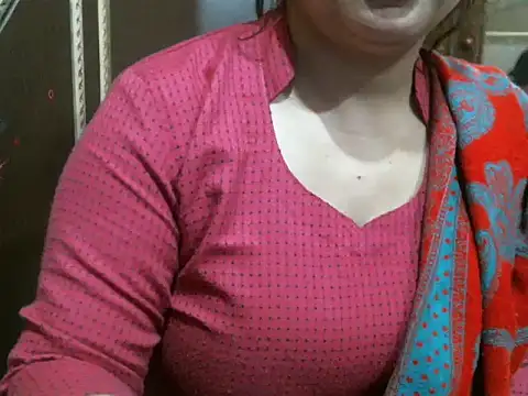 Snapshot of UrsMansi chatting on December 22, 5:04 am UrsMansi online show from December 22, 5:04 am