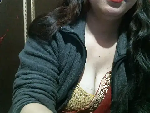 Snapshot of UrsMansi chatting on January 13, 10:48 pm UrsMansi online show from January 13, 10:48 pm