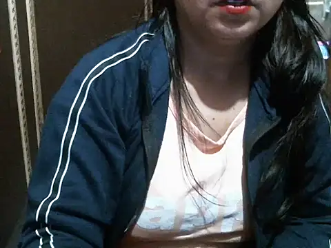 Snapshot of UrsMansi chatting on February 8, 9:51 pm UrsMansi online show from February 8, 9:51 pm