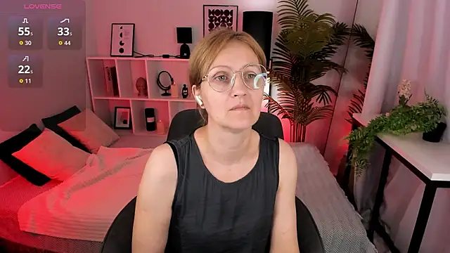 Paris Cherry online show from March 1, 1:13 pm