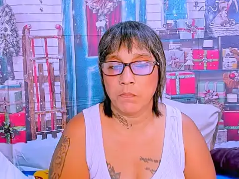 indianroxy online show from December 20, 9:22 pm