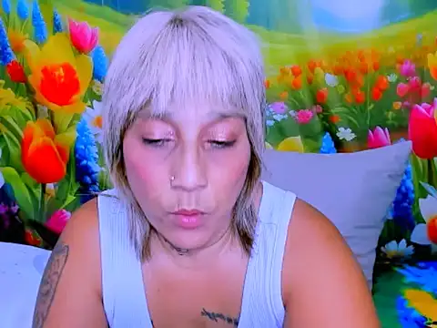 indianroxy online show from June 27, 6:18 am