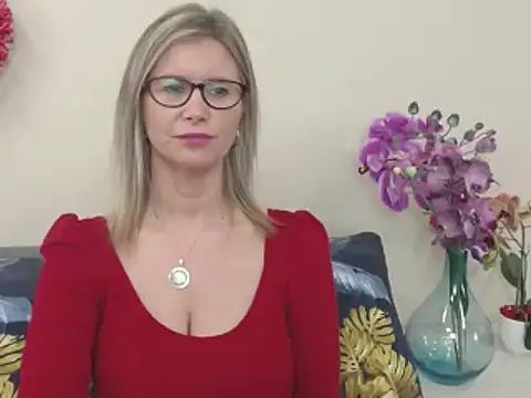 DoreenSexy online show from February 3, 1:30 pm