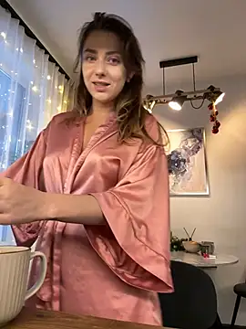 Snapshot of MariiD chatting on December 15, 11:23 am MariiD online show from December 15, 11:23 am