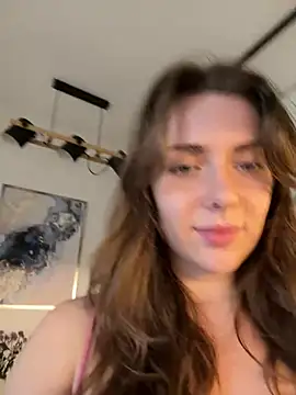 Snapshot of MariiD chatting on March 7, 2:34 pm MariiD online show from March 7, 2:34 pm