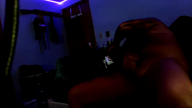 Snapshot of EdgarAlenPole chatting on November 13, 8:30 pm EdgarAlenPole online show from November 13, 8:30 pm