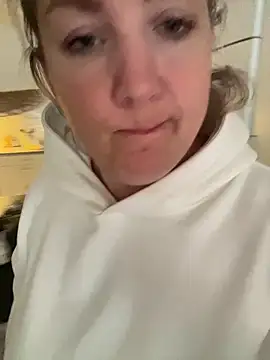 Anna Alexa online show from November 28, 7:33 am