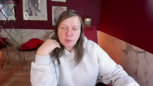 KellyPerfection online show from May 14, 6:31 am