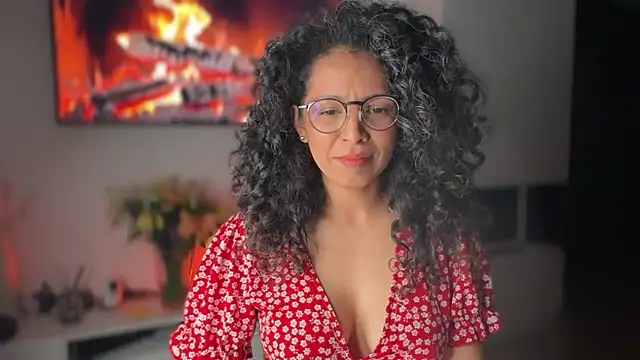 illaroom online show from March 12, 11:44 pm