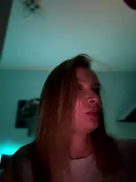 Snapshot of AnastasiaAniess chatting on December 5, 8:33 pm AnastasiaAniess online show from December 5, 8:33 pm