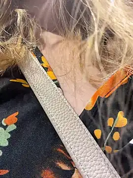 AnastasiaAniess online show from May 12, 10:34 am