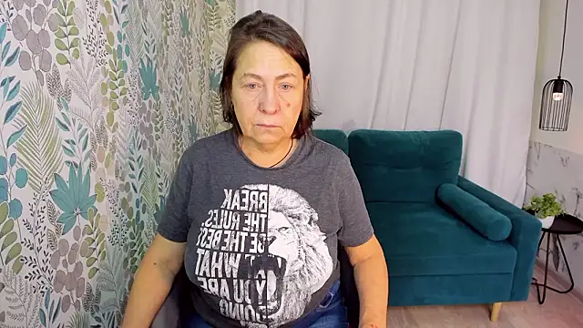 Snapshot of LindaPassionate chatting on February 9, 1:26 pm LindaPassionate online show from February 9, 1:26 pm