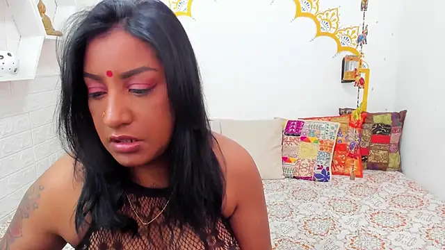 Snapshot of LadyNahir chatting on September 11, 11:10 am LadyNahir online show from September 11, 11:10 am