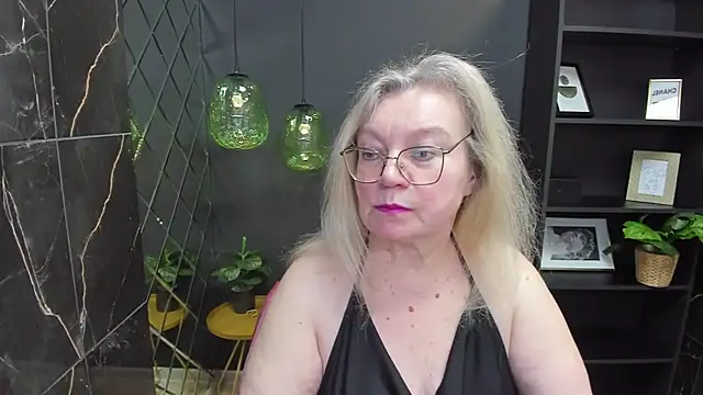 Snapshot of NataliMellow chatting on December 16, 1:11 pm NataliMellow online show from December 16, 1:11 pm