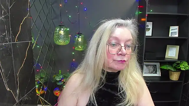 Snapshot of NataliMellow chatting on December 27, 4:21 pm NataliMellow online show from December 27, 4:21 pm