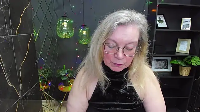 Snapshot of NataliMellow chatting on December 29, 4:19 pm NataliMellow online show from December 29, 4:19 pm
