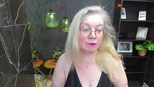 Snapshot of NataliMellow chatting on January 8, 1:20 pm NataliMellow online show from January 8, 1:20 pm