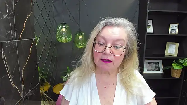 Snapshot of NataliMellow chatting on January 12, 1:16 pm NataliMellow online show from January 12, 1:16 pm