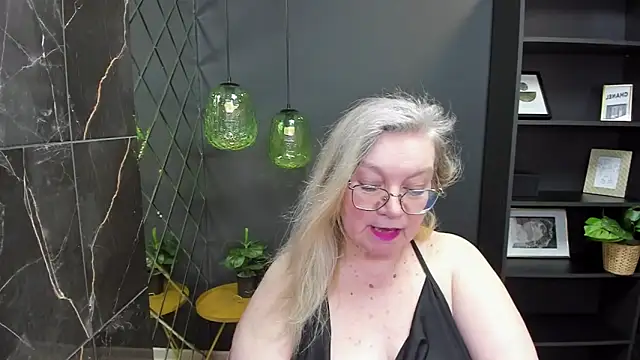Snapshot of NataliMellow chatting on January 19, 4:57 pm NataliMellow online show from January 19, 4:57 pm