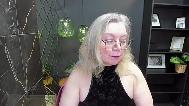 Snapshot of NataliMellow chatting on January 20, 1:11 pm NataliMellow online show from January 20, 1:11 pm