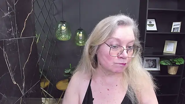 Snapshot of NataliMellow chatting on February 7, 1:11 pm NataliMellow online show from February 7, 1:11 pm