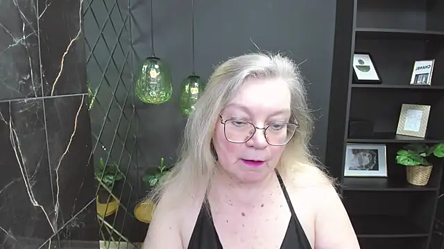 Snapshot of NataliMellow chatting on February 11, 1:09 pm NataliMellow online show from February 11, 1:09 pm