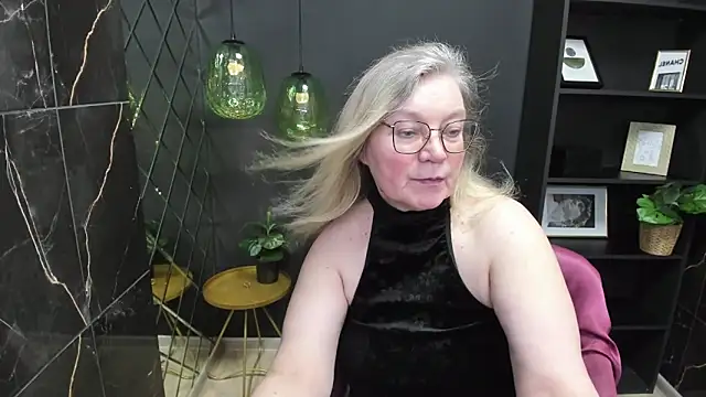 Snapshot of NataliMellow chatting on February 19, 7:27 pm NataliMellow online show from February 19, 7:27 pm